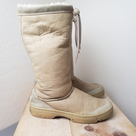 UGG Women's Ultimate Tall 5250 Beige Sheepskin - Picture 1 of 8